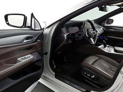 BMW 6 SERIES GT - 10