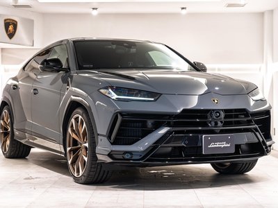 LAMBORGHINI URUS - 1