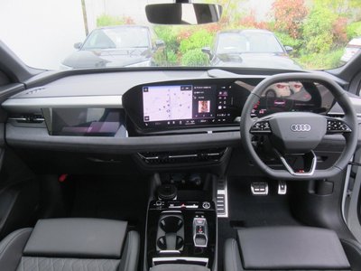 AUDI Q6 - 9