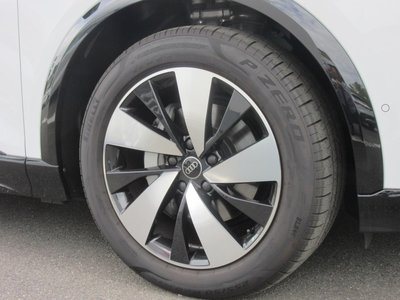 AUDI Q6 - 10