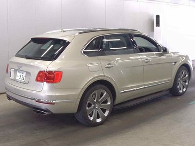 BENTLEY BENTAYGA - 5