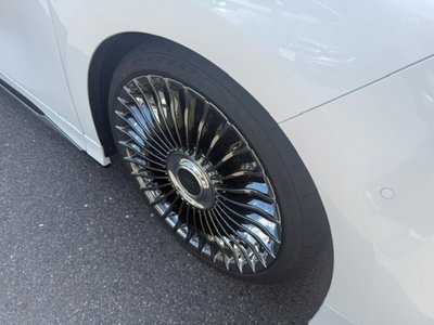 صورة 4 لـ 2024 Lexus LM