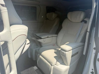 صورة مصغرة 12 لـ 2024 Lexus LM
