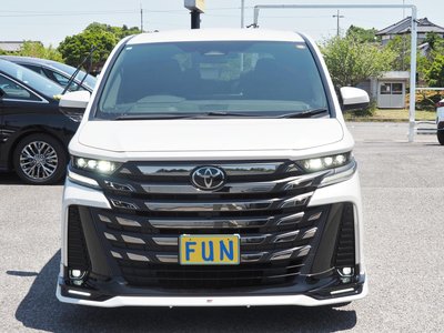 TOYOTA VELLFIRE - 2