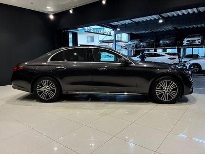 MERCEDES-BENZ E-CLASS - 4