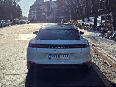 PORSCHE PANAMERA - 2