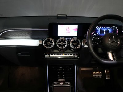 MERCEDES-BENZ GLB - 2