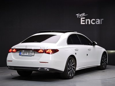 MERCEDES-BENZ E-CLASS - 3