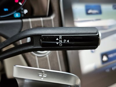 MERCEDES-BENZ E-CLASS - 9