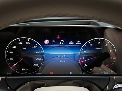 MERCEDES-BENZ E-CLASS - 8