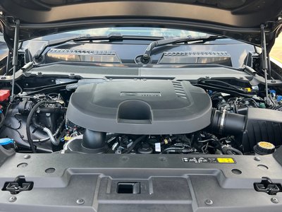 LAND ROVER DEFENDER 110 X DYNAMIC HSE D300 - 10