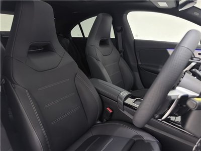 MERCEDES-BENZ CLA - 3