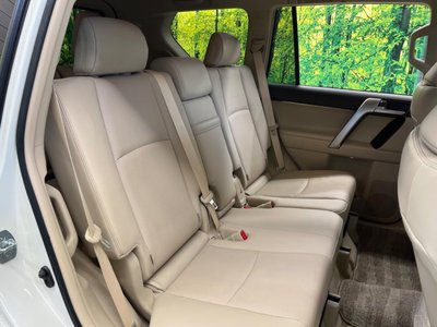 TOYOTA LAND CRUISER PRADO - 10