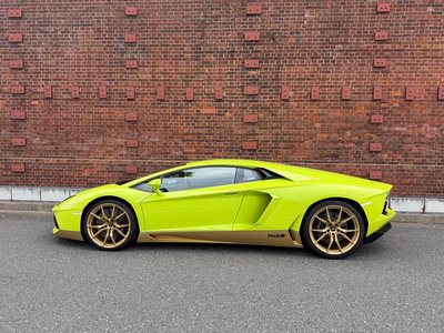 LAMBORGHINI AVENTADOR - 7