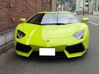 LAMBORGHINI AVENTADOR - 6