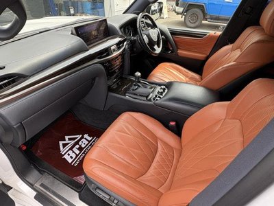 2018 Lexus LX — миниатюра 24