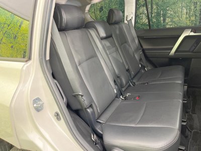 TOYOTA LAND CRUISER PRADO - 9