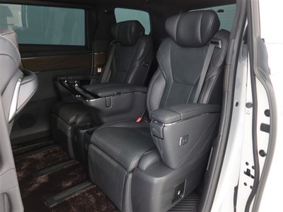 2024 Toyota ALPHARD — миниатюра 12