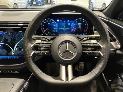 MERCEDES-BENZ E-CLASS - 8