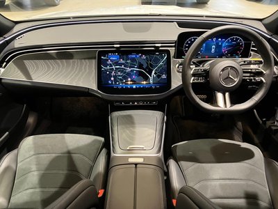 MERCEDES-BENZ E-CLASS - 10