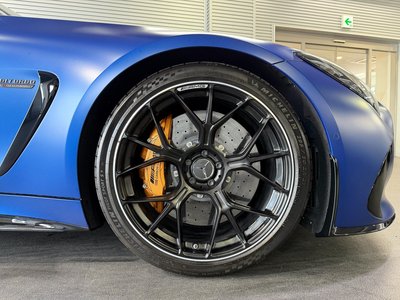 2025 Mercedes-BENZ GT AMG — фото 8