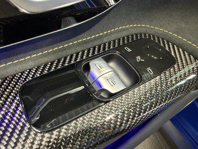 2025 Mercedes-BENZ GT AMG — миниатюра 19