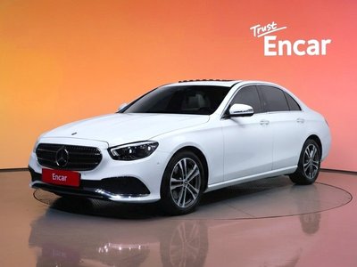 MERCEDES-BENZ E-CLASS - 1