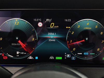 MERCEDES-BENZ E-CLASS - 9