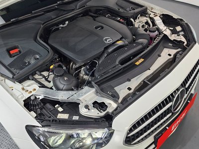 MERCEDES-BENZ E-CLASS - 8