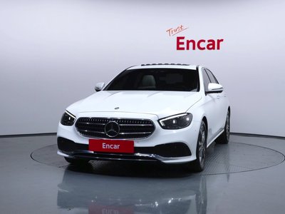 MERCEDES-BENZ E-CLASS - 3