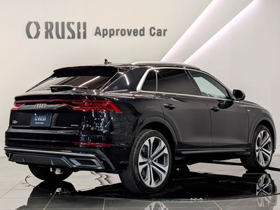 AUDI Q8 - 5