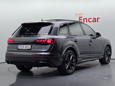 صورة 3 لـ 2025 AUDI Q7