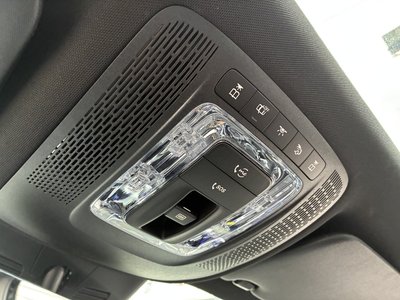 2025 Mercedes-BENZ GLB — миниатюра 25