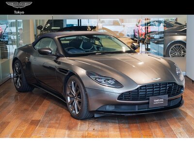 ASTON MARTIN DB11 VOLANTE