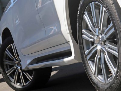 2016 Lexus LX — миниатюра 19