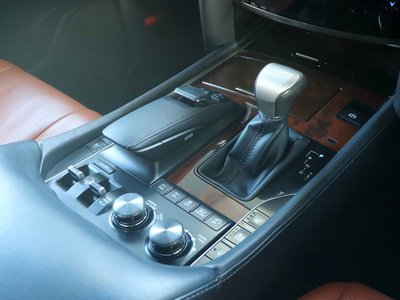 2016 Lexus LX — миниатюра 11