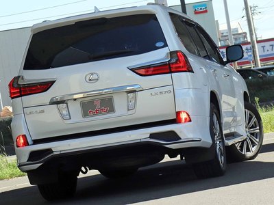 2016 Lexus LX — миниатюра 23