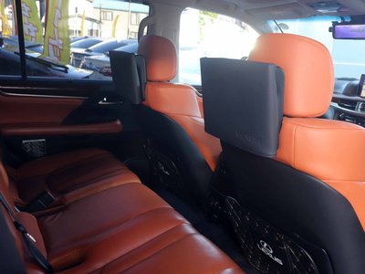 2016 Lexus LX — миниатюра 17