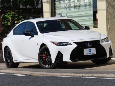 LEXUS IS