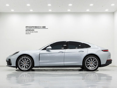 PORSCHE PANAMERA - 7