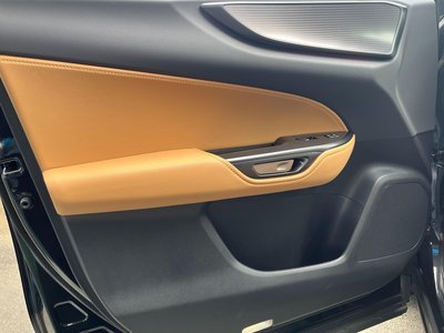 صورة مصغرة 36 لـ 2025 Lexus NX