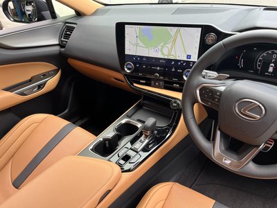 صورة مصغرة 16 لـ 2025 Lexus NX