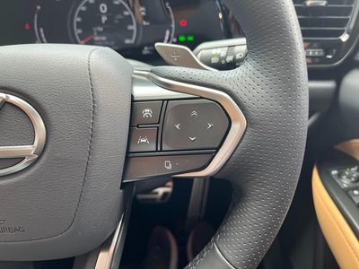 صورة مصغرة 26 لـ 2025 Lexus NX