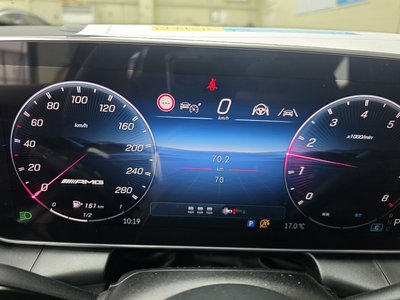 MERCEDES-BENZ GLC - 7