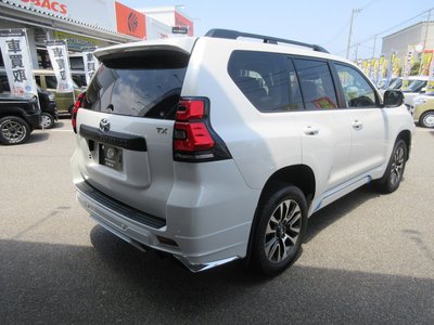 TOYOTA LAND CRUISER PRADO - 9