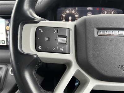 LAND ROVER DEFENDER - 7