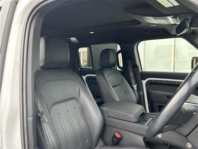 LAND ROVER DEFENDER - 3