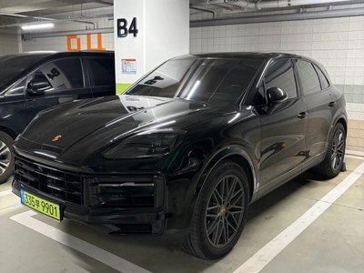 PORSCHE CAYENNE - 1