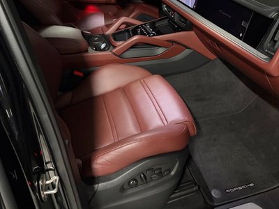 PORSCHE CAYENNE - 10