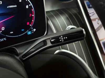 MERCEDES-BENZ GLC - 9